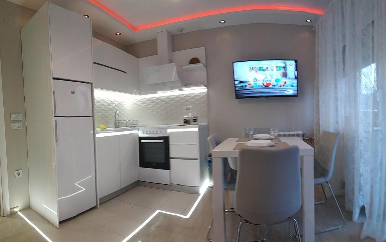 Savski Lux Belgrado Esterno foto
