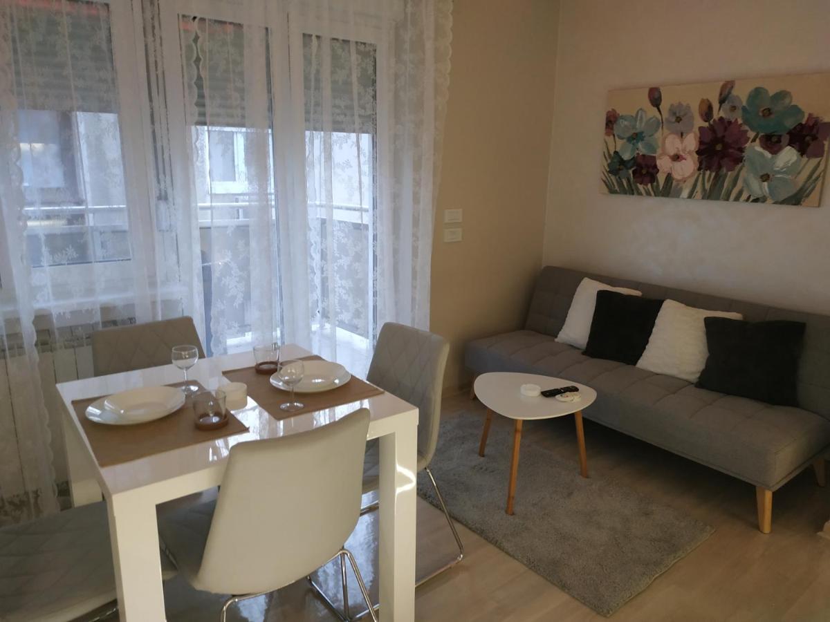 Savski Lux Belgrado Esterno foto
